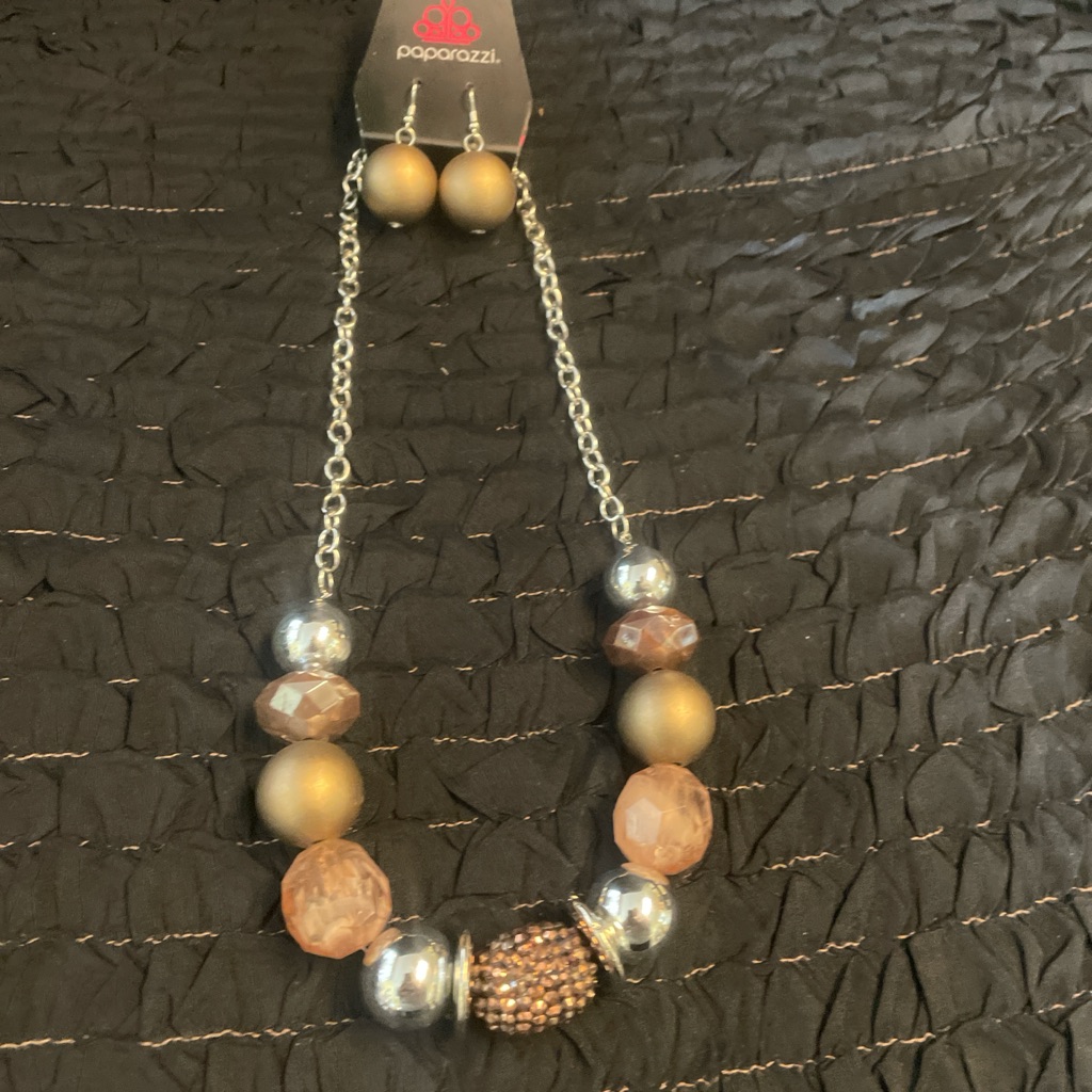 Paparazzi Silver And Brown Necklace Set